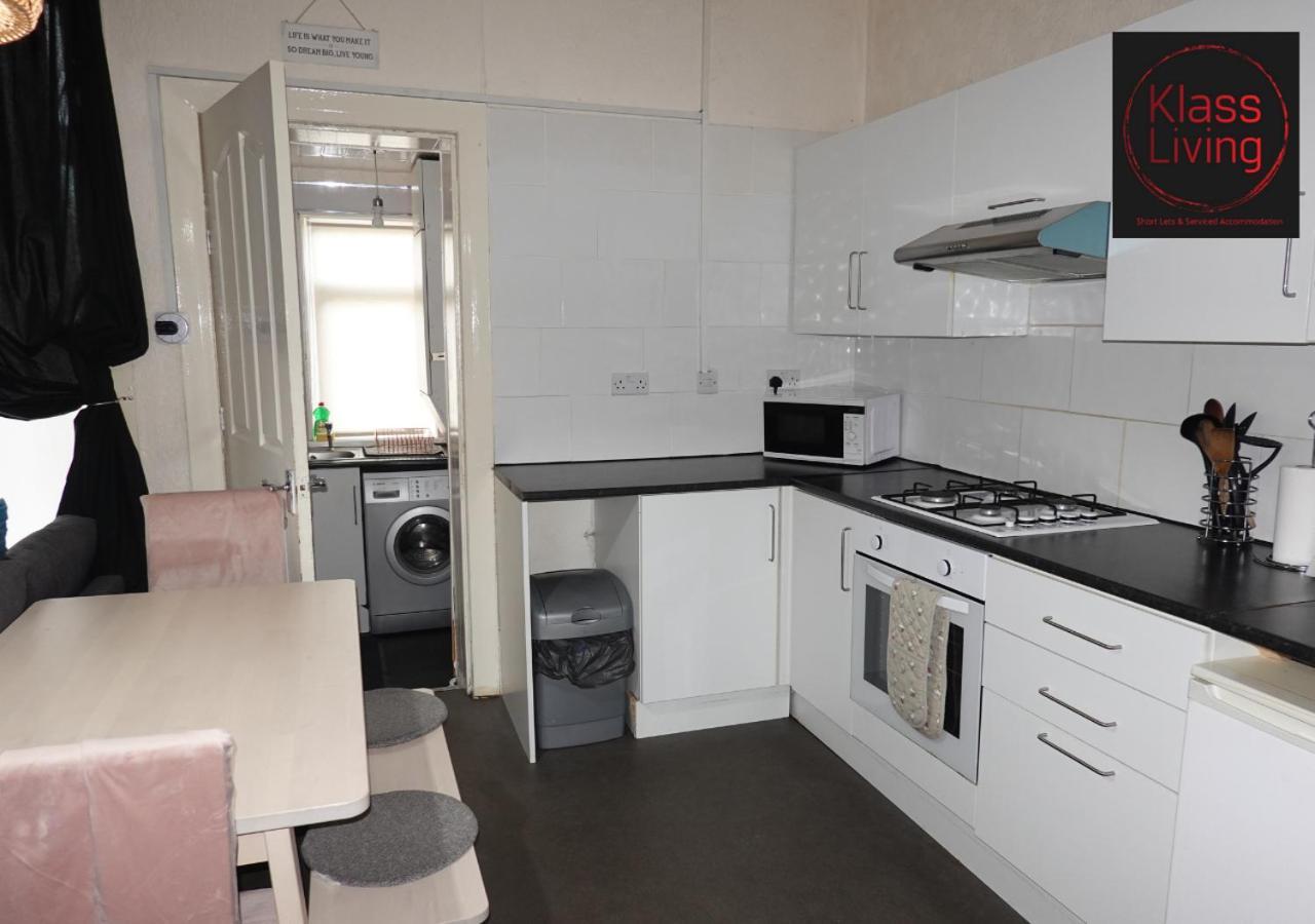 One Bedroom Apartment By Klass Living Serviced Accommodation Bellshill - Elmbank Street Apartment Extérieur photo